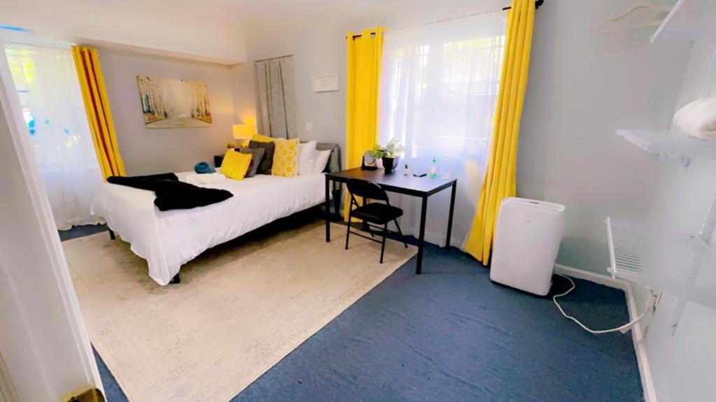 Entire 2-Bed Private Apt - Ewr/Nyc/Outlet Mall Newark Exterior photo