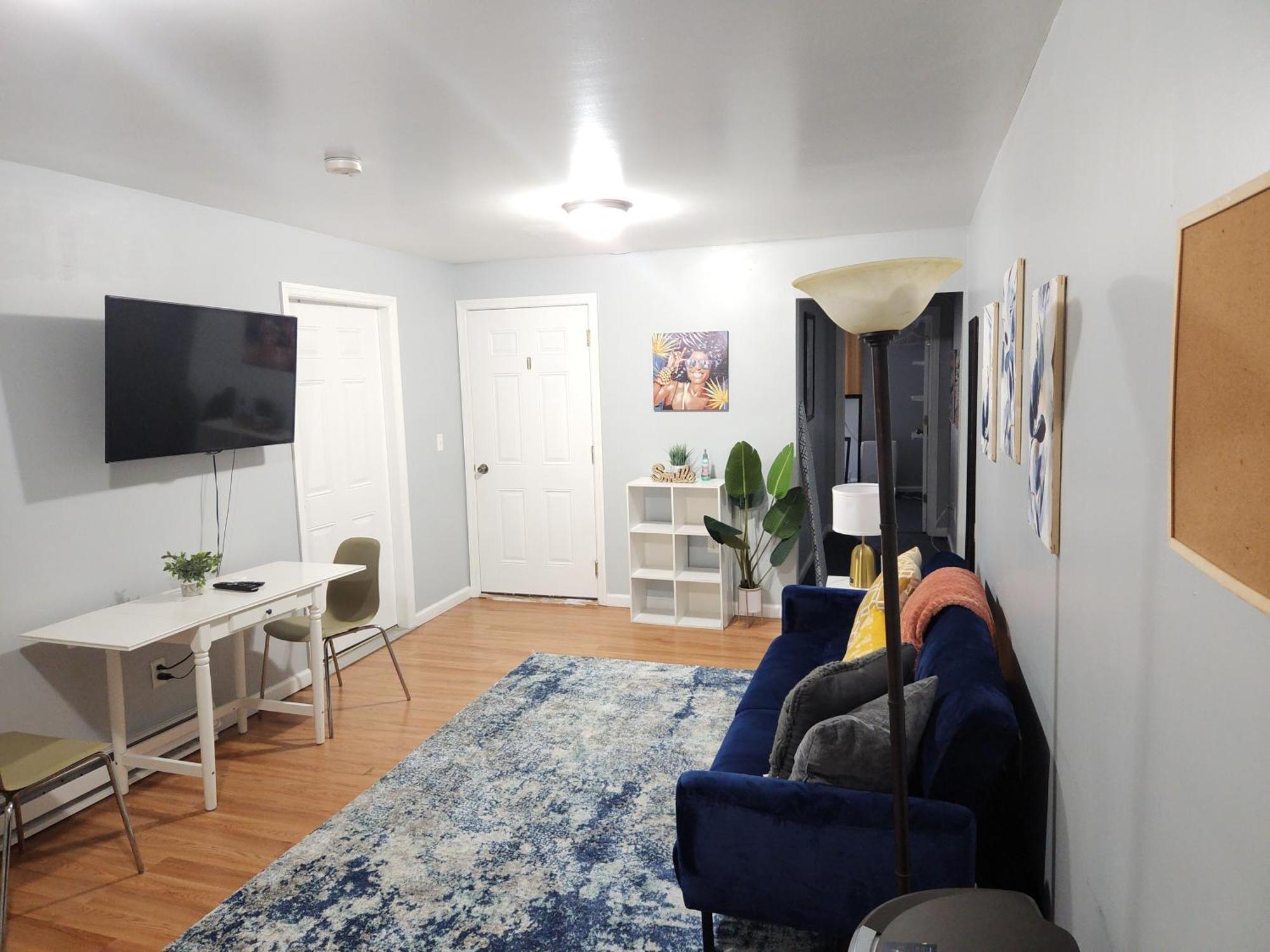 Entire 2-Bed Private Apt - Ewr/Nyc/Outlet Mall Newark Exterior photo